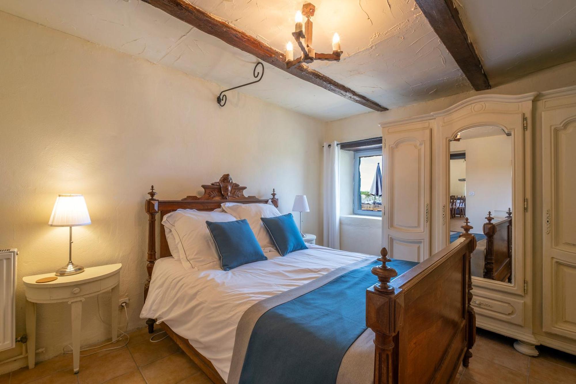 Domaine Chez Les Rois Bed & Breakfast Berneuil  Dış mekan fotoğraf